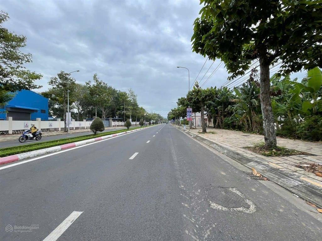 Bán 328 m2 đất mặt tiền đường 30m, phường long toàn, đối diện kdc barya citi