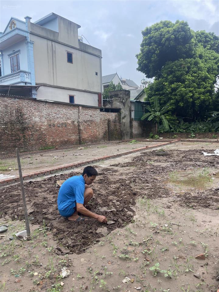 Vợ chồng cần tiền bán nhanh lô đất đẹp thượng vực, chương mỹ 1,8 tỷ