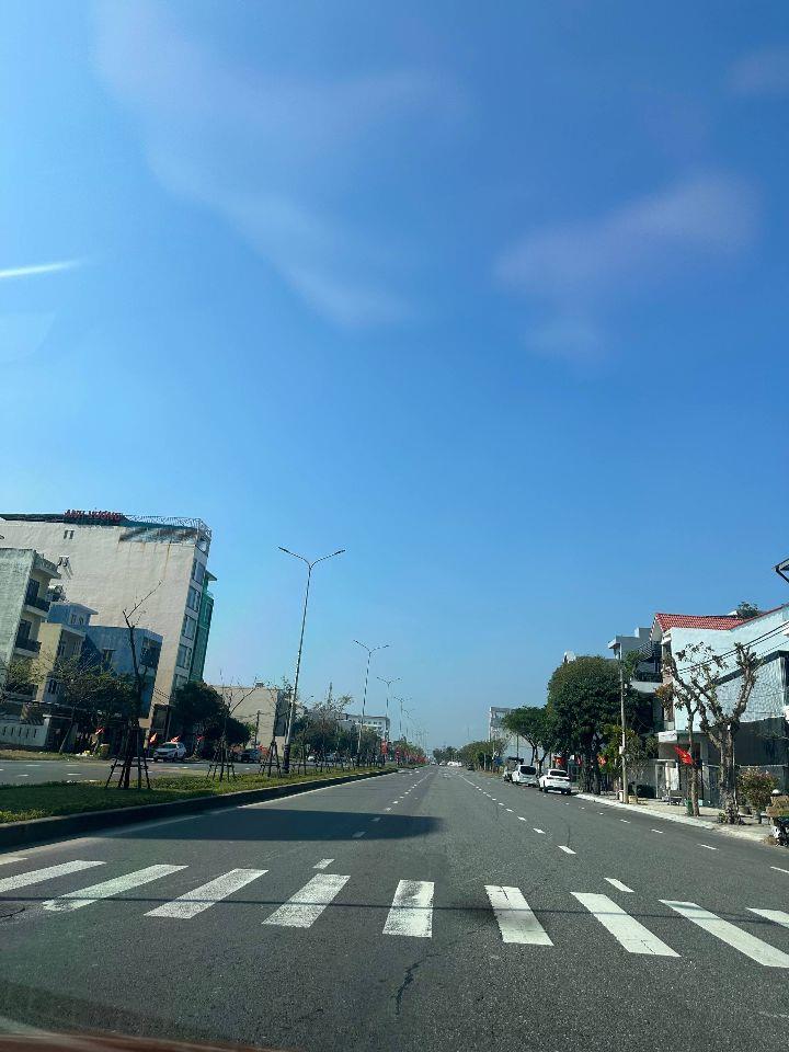 Bán lô đất biển MT Hoàng Công Chất, ngay bãi tắm Sơn Thủy, vị trí đẹp giá tốt 7,2 tỷ