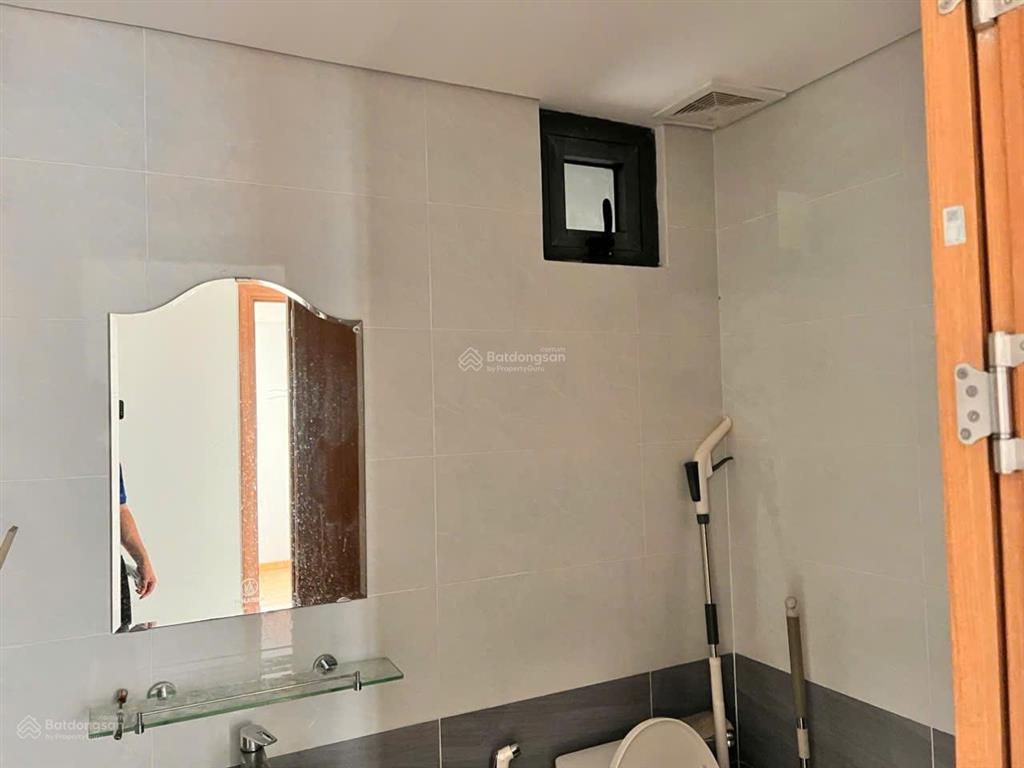 Bán căn hộ phúc đạt tower, 3,28 tỷ, 78m2, 3pn, 2wc, đông nam