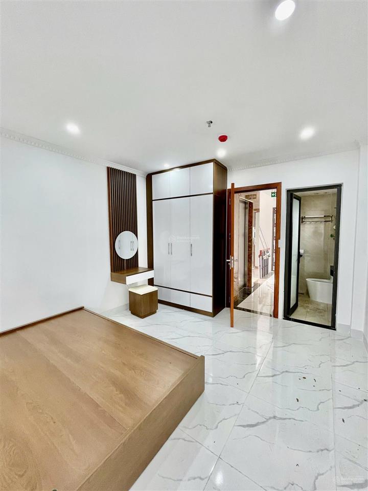 Cắt lỗ giá rẻ tòa ngọc hà 67m2, 8 tầng thang máy 13 phòng doanh thu 85tr/tháng