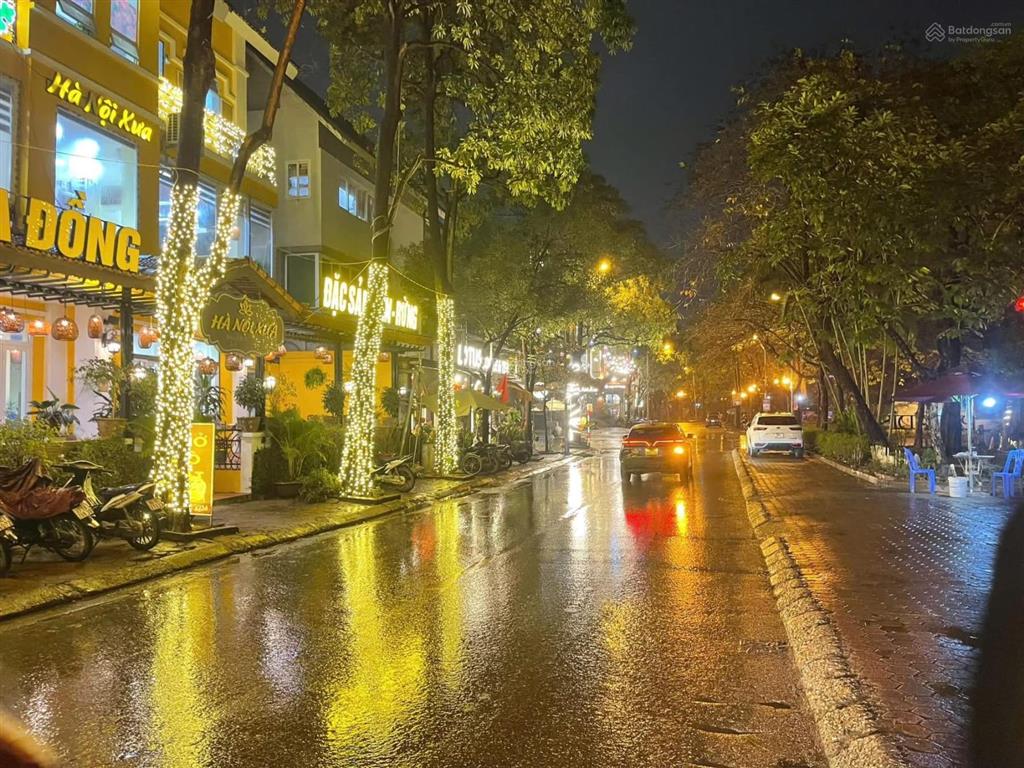 Mặt hồ văn quán, hà đông, 9 tầng thang máy, hai mặt tiền kinh doanh, 72m², dòng tiền 80 triệu/th