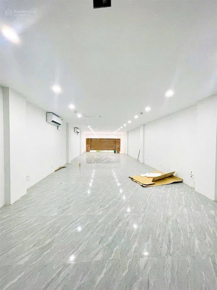 Hàng siêu kín, toà văn phòng, đẹp nhất hà đông, 43 tỷ, 130m2, 8 tầng, thông sàn, gà đẻ trứng vàng.