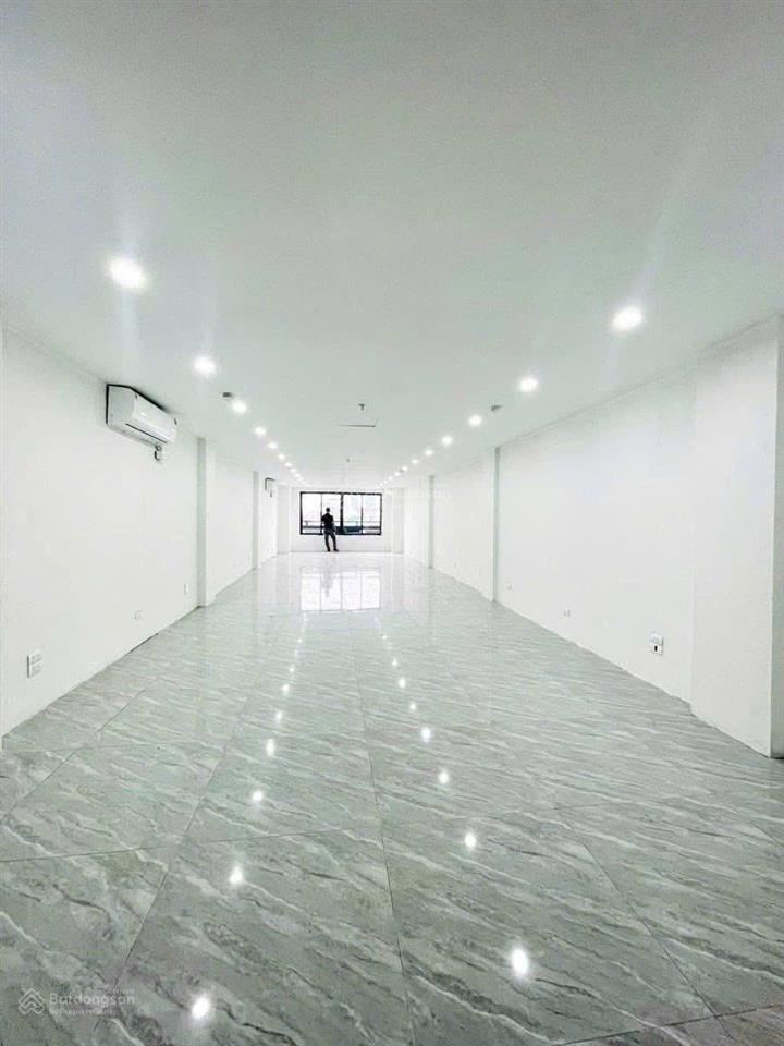 Hàng siêu kín, toà văn phòng, đẹp nhất hà đông, 43 tỷ, 130m2, 8 tầng, thông sàn, gà đẻ trứng vàng.