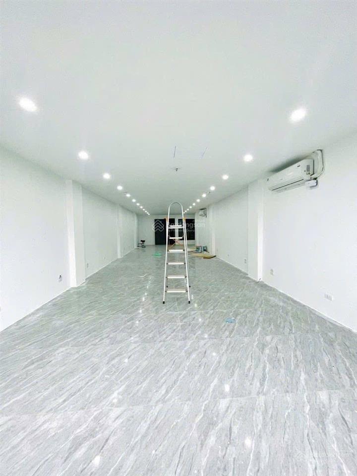 Hàng siêu kín, toà văn phòng, đẹp nhất hà đông, 43 tỷ, 130m2, 8 tầng, thông sàn, gà đẻ trứng vàng.