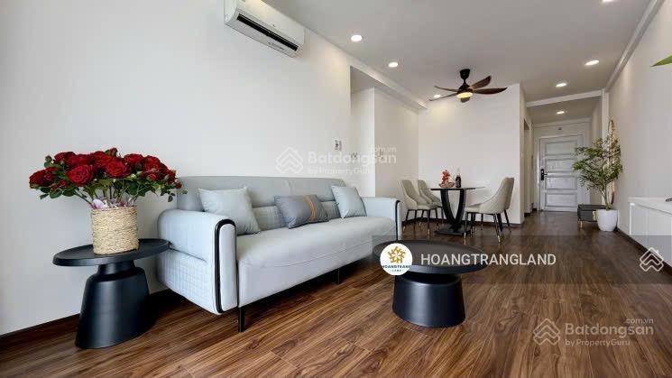 Chính chủ cần bán căn hộ 82m2, nhà siêu đẹp, siêu hot,  phi 0902 539 ***