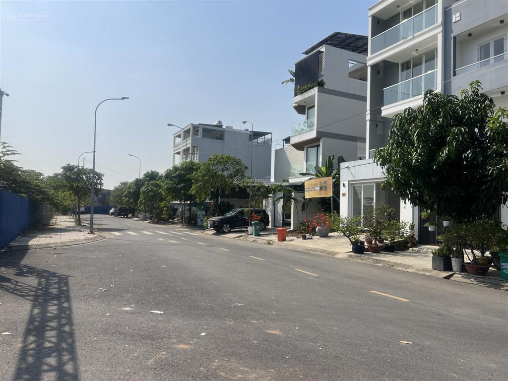 Góc 2 mặt tiền đường 816m tại kdc đào sư tích, phước kiển, nhà bè