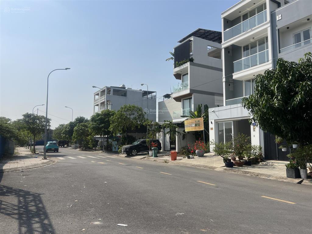 Góc 2 mặt tiền đường 816m tại kdc đào sư tích, phước kiển, nhà bè