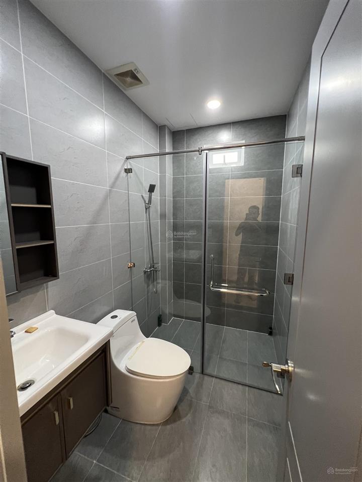 Bán nhà kdc đào sư tích, nhà bè nội thất đầy đủ nhà mới hiện đại.