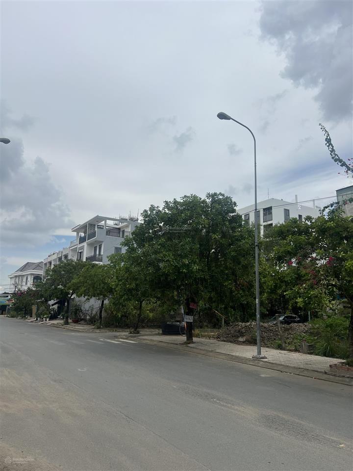 Một lô hiếm có ngang 8x14m tại trục đường 16m kdc đào sư tích, nhà bè