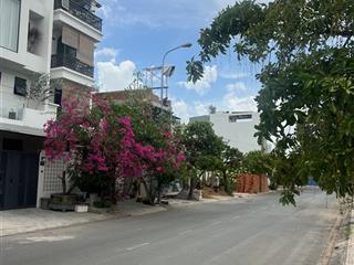 Một lô duy nhất ngang 8x14m tại trục đường 16m kdc đào sư tích, nhà bè
