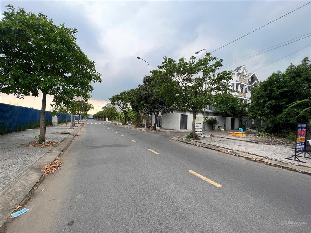 Một lô hiếm có ngang 8x14m tại trục đường 16m kdc đào sư tích, nhà bè
