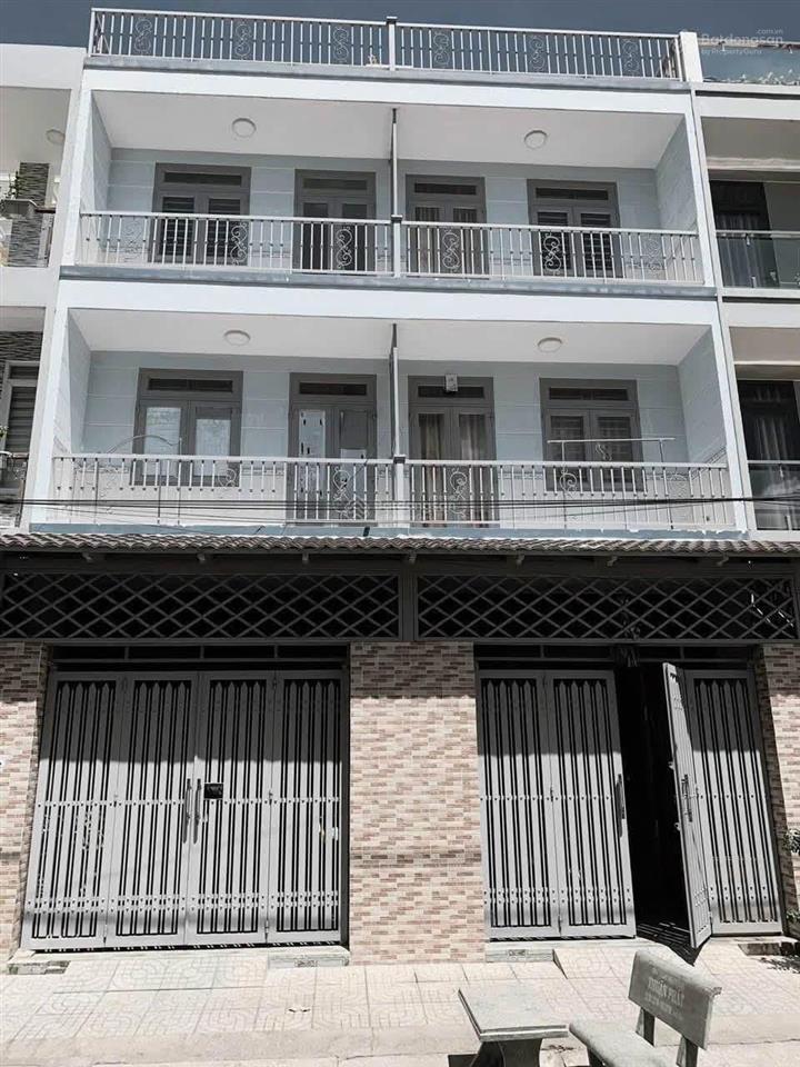 Bán nhà ngang 8x14m tại kdc đào sư tích nhà bè, đường 8m vị trí đẹp