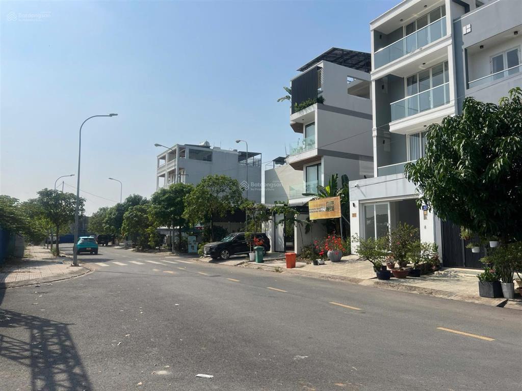 Bán nhà ngang 8x14m tại kdc đào sư tích nhà bè, đường 8m vị trí đẹp