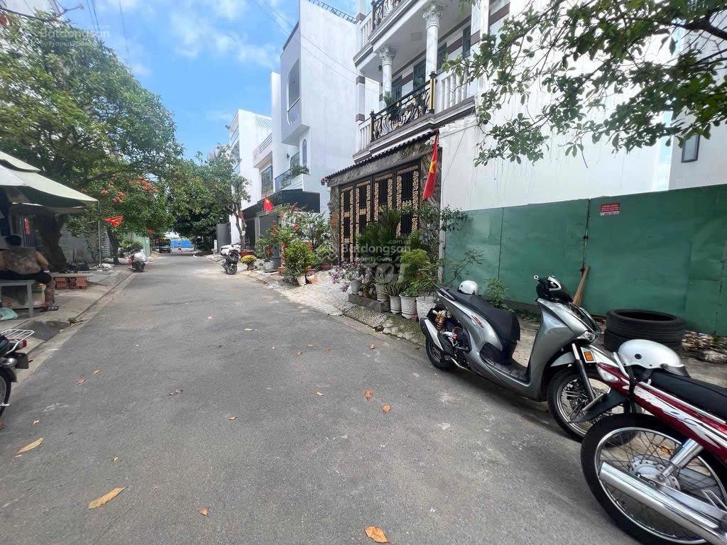Đất nền kdc đào sư tích đối diện là chung cư tt genesis