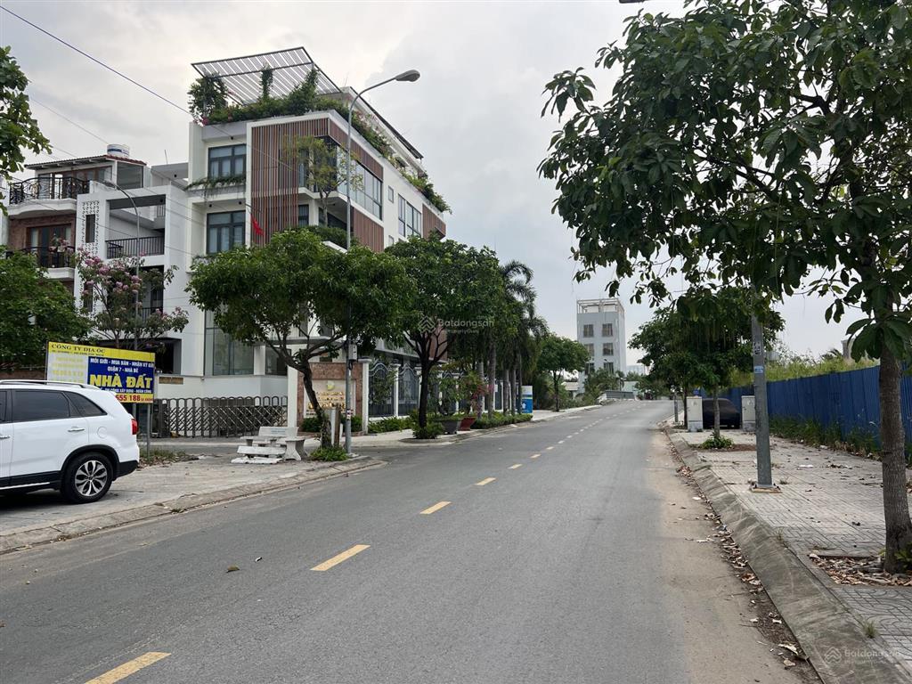 Giá cực tốt  đường 16m  dt 6x15.4m trục chính khu dân cư đào sư tích