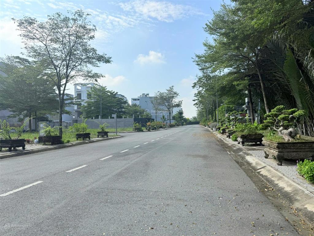 Đất nền ven sông gia long  nhà bè  liền kề phú mỹ hưng, quận 7