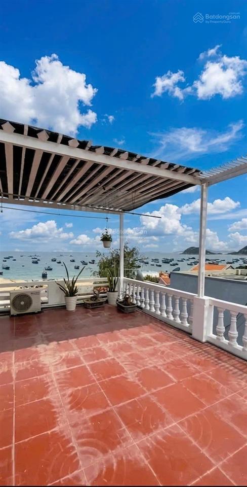 Bán villa đẹp gần bãi tắm đại lãnh