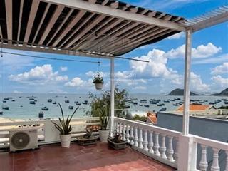 Bán villa đẹp gần bãi tắm đại lãnh