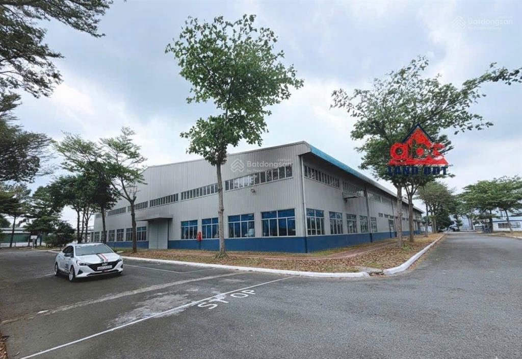 Cho thuê xưởng sx 6645m2. tổng dt 10.000m2. kcn nhơn trạch đồng nai. giá chỉ 111.456 đ/m²/th (pccc)