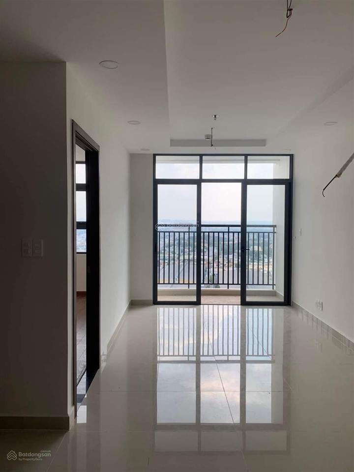 Bán căn hộ chung cư tại phú đông premier, 3,3 tỷ, 68 m2, sổ hồng sẵn, tầng trung