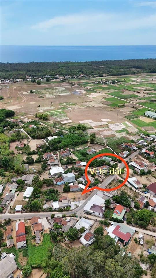 Bán đất gấp tại mỹ á. diện tích 240m2, ngang 8.8m, đường nhựa. phù hợp kinh doanh, đầu tư. giá tốt