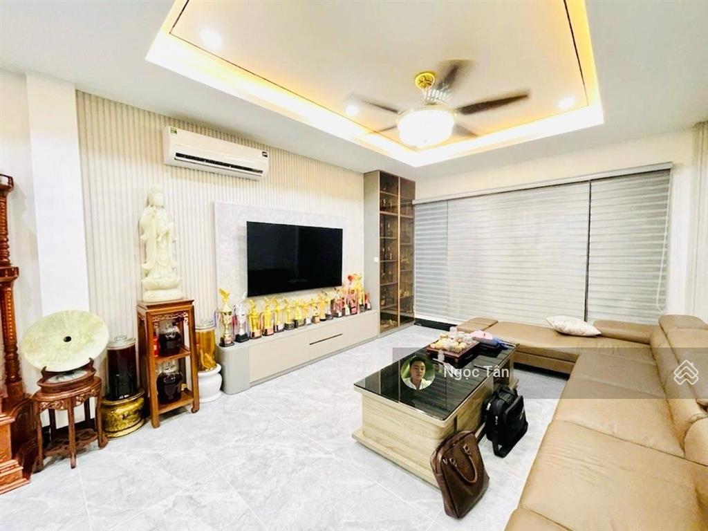 Phố trạm  long biên | 7 tầng thang máy | ô tô đỗ cửa | kinh doanh đỉnh