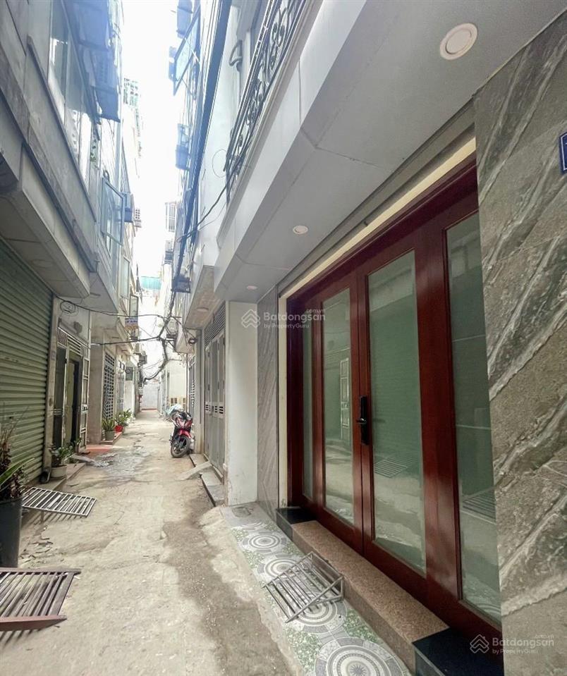 Nhà đẹp thanh lân  5 tầng dân xây  ngõ rộng  sổ riêng. chỉ 4.2 tỷ