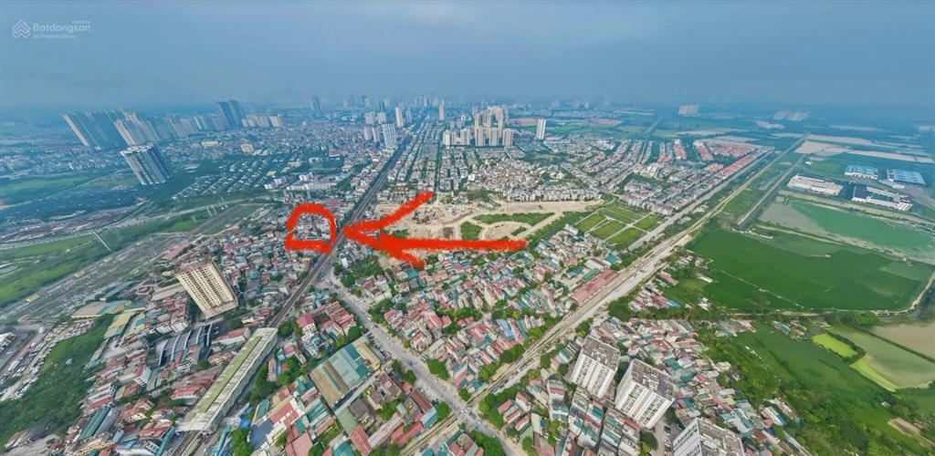 Bán nhà 3 tầng mặt đường quang trung