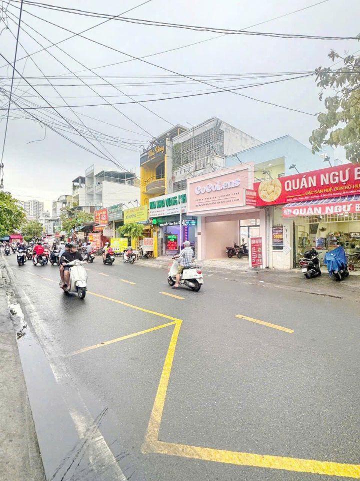 Bán Nhà Mặt Tiền Số 200 Lâm Văn Bền, P. Tân Quy, Quận 7, DT 5x18m², 23,5 TỶ
