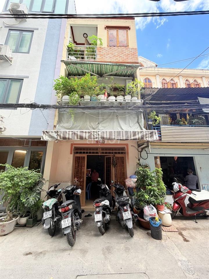 Nguyễn Trung Ngạn, Quận 1 Giá chào 6,5 tỷ.