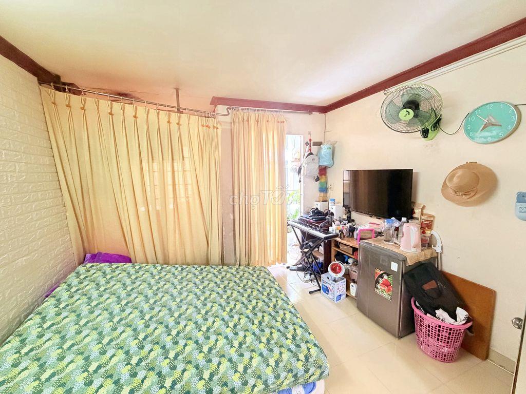 Nguyễn Trung Ngạn, Quận 1 Giá chào 6,5 tỷ.