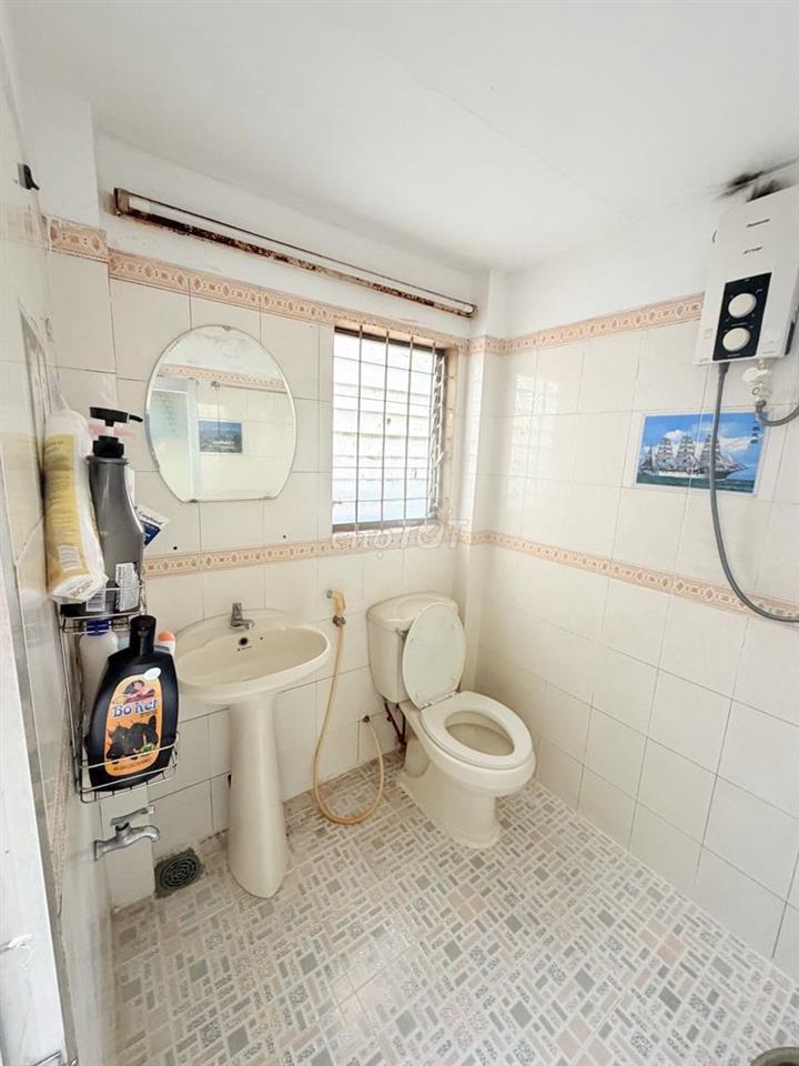 Nguyễn Trung Ngạn, Quận 1 Giá chào 6,5 tỷ.