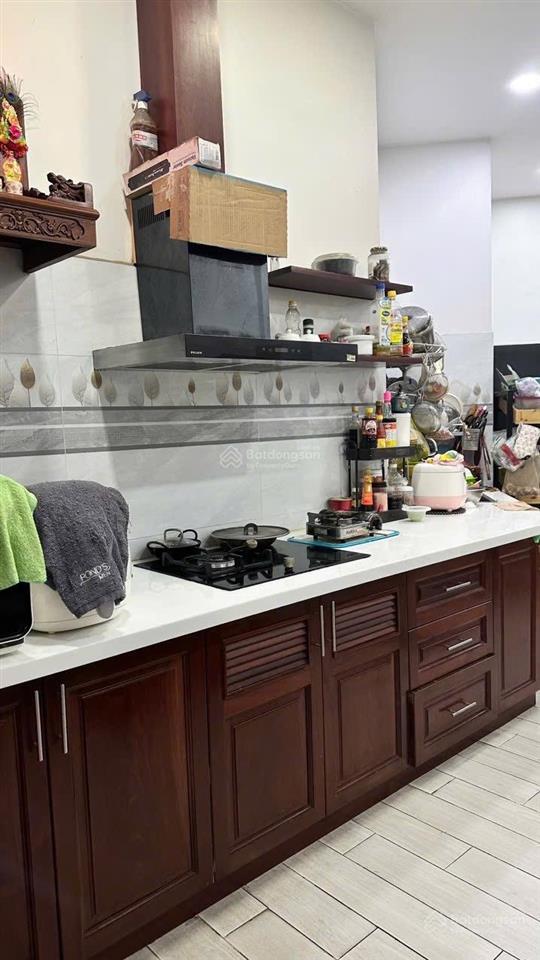 Nhà bán nở hậu mặt tiền 3/2  quận 11