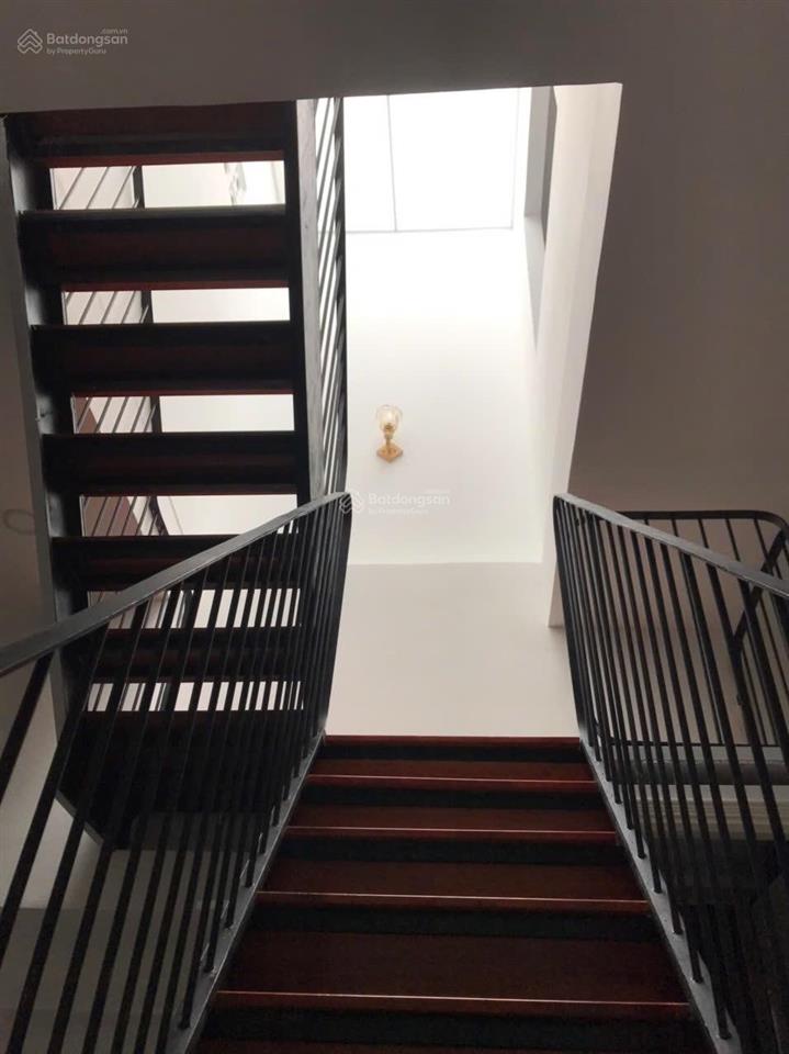 Nhà bán hồng bàng 2 tầng (2pn  2wc)  quận 11