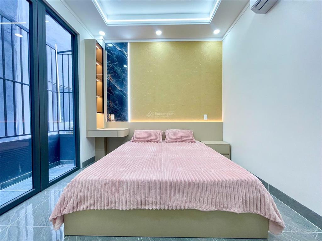 Nhà sổ hồng riêng 64m2  trục chính kdc kinh doanh buôn bán đa ngành nghề