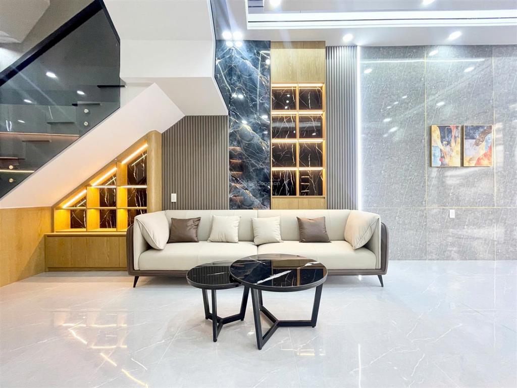 Nhà sổ hồng riêng 64m2  trục chính kdc kinh doanh buôn bán đa ngành nghề