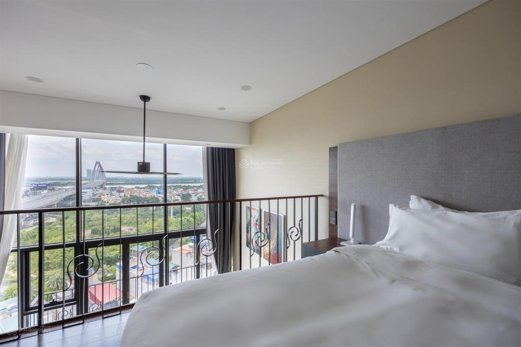 Cần bán chcc tại pentstudio, thông tầng, 76m2, view cầu nhật tân, sở hữu lâu dài, giá chỉ 9 tỷ