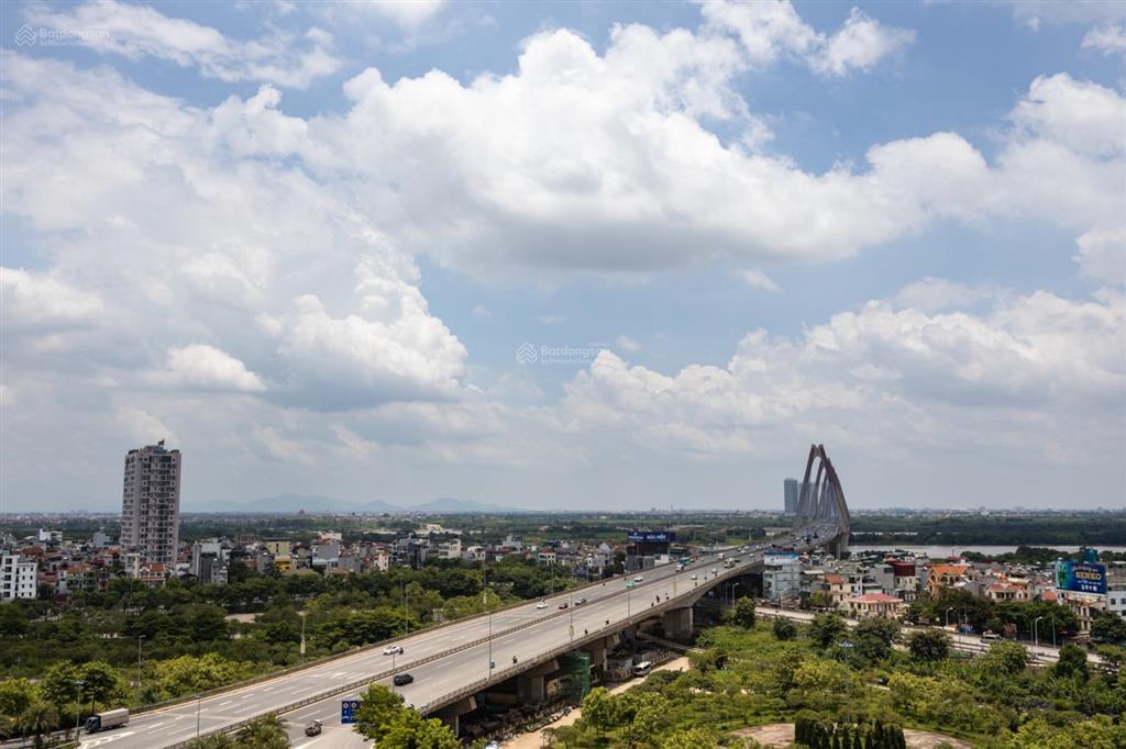 Cần bán chcc tại pentstudio, thông tầng, 76m2, view cầu nhật tân, sở hữu lâu dài, giá chỉ 9 tỷ
