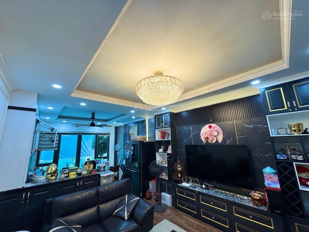 Siêu phẩm tân mai ô tô tránh thang máy kinh doanh đỉnh nhà mới keng 23.5 tỷ