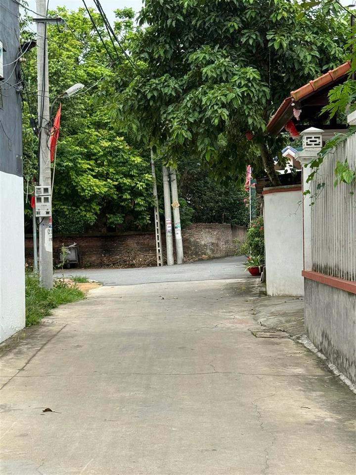 Nhỉnh 2,x tỷ 75m2  Đất phân lô tại Thôn Vĩnh Phú - Tiên Du - Bắc Ninh