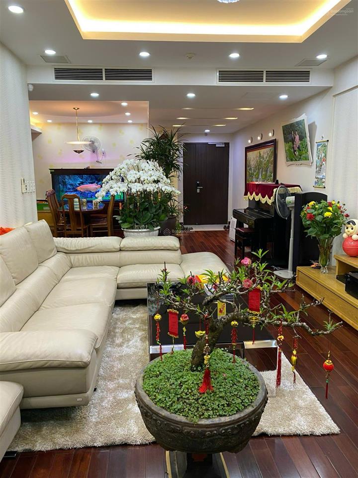 Chủ nhà bán căn góc 3 ngủ với 2 ban công trục vip, hiếm khi bán ở dự án mandarin garden, giá tốt