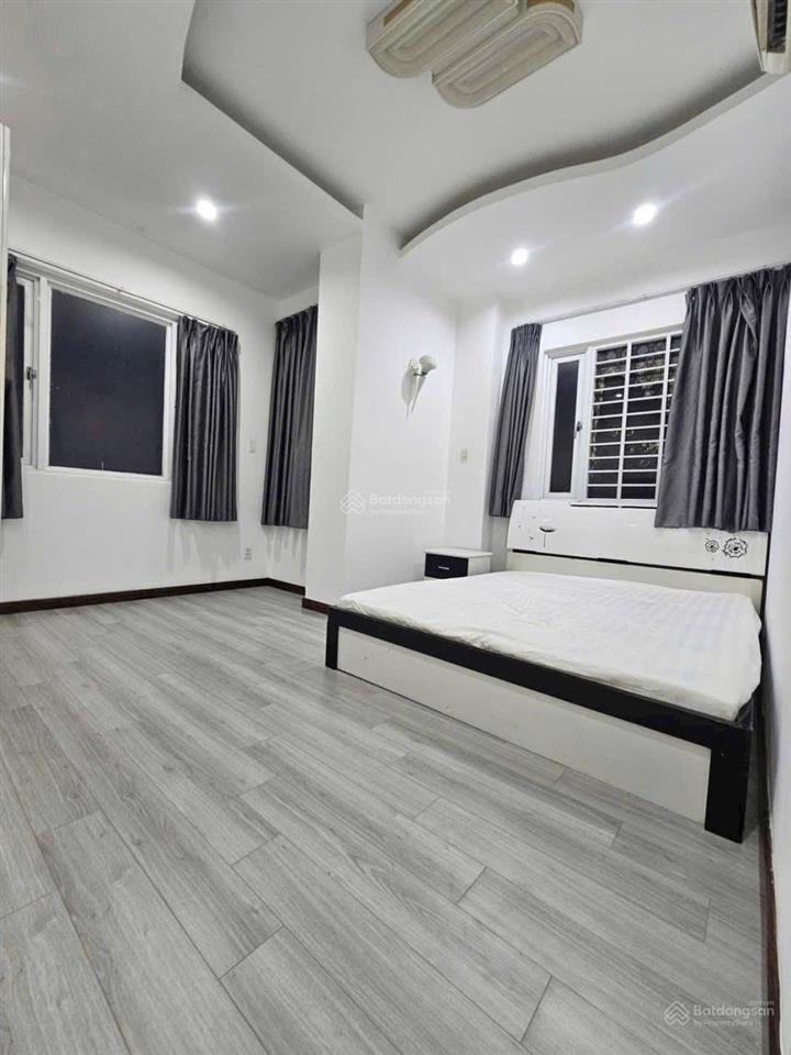 Bán căn hộ 2pn 87m2 đầy đủ nội thất bến vân đồn
