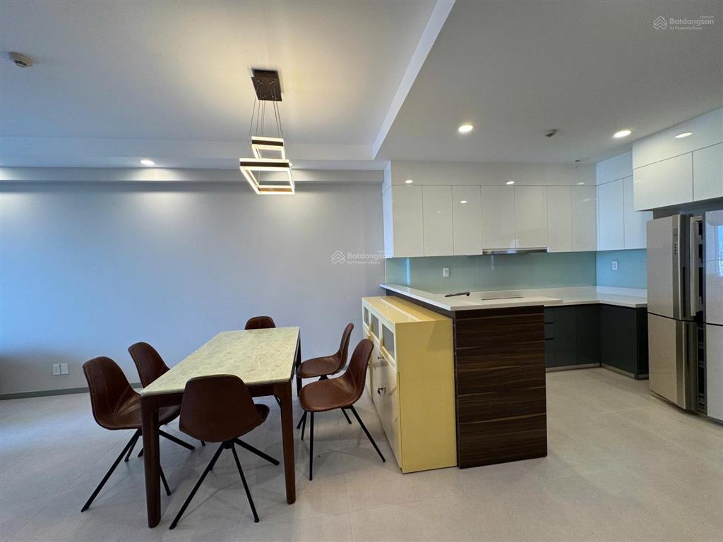 Bán căn hộ 2pn 92m2 đầy đủ nội thất the gold view