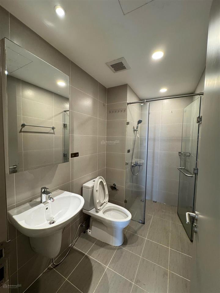 Bán căn hộ 2pn 92m2 đầy đủ nội thất the gold view