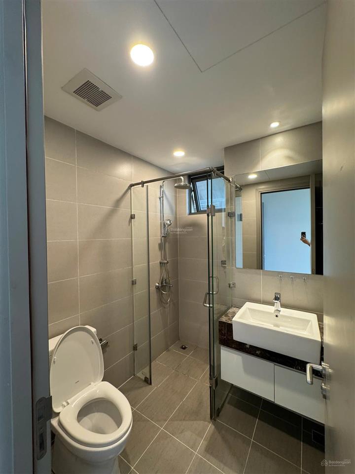 Bán căn hộ 2pn 92m2 đầy đủ nội thất the gold view