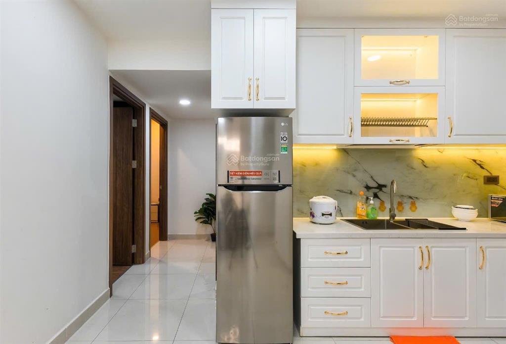 Bán căn hộ 2pn 2wc 82m2 đầy đủ nội thất saigon royal