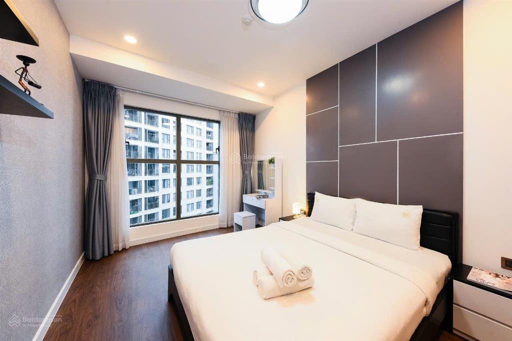 Bán căn hộ 2pn 2wc 82m2 đầy đủ nội thất saigon royal