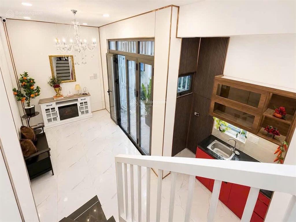 Bán nhà phố hẻm thông 2 tầng đầy đủ nội thất