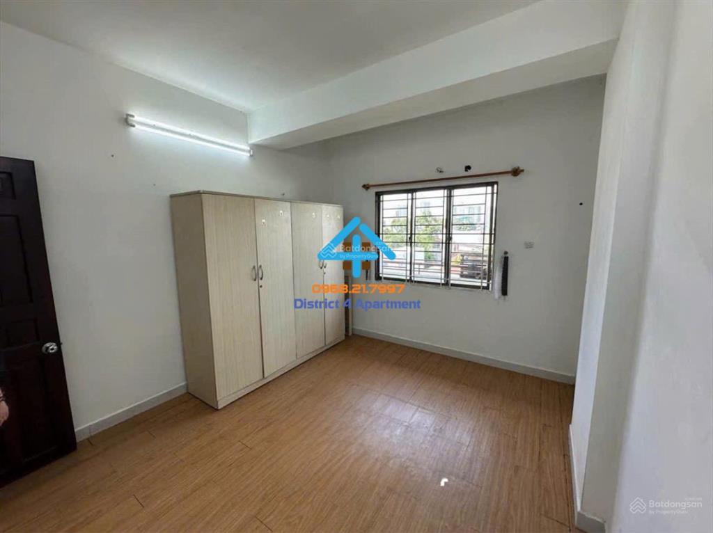 Bán căn hộ 2 phòng ngủ 83m2 khánh hội 1 có sổ
